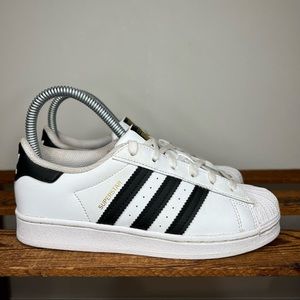 Adidas Superstar Shell Toe Sneakers Cloud White & Core Black Shoes Youth 2.5